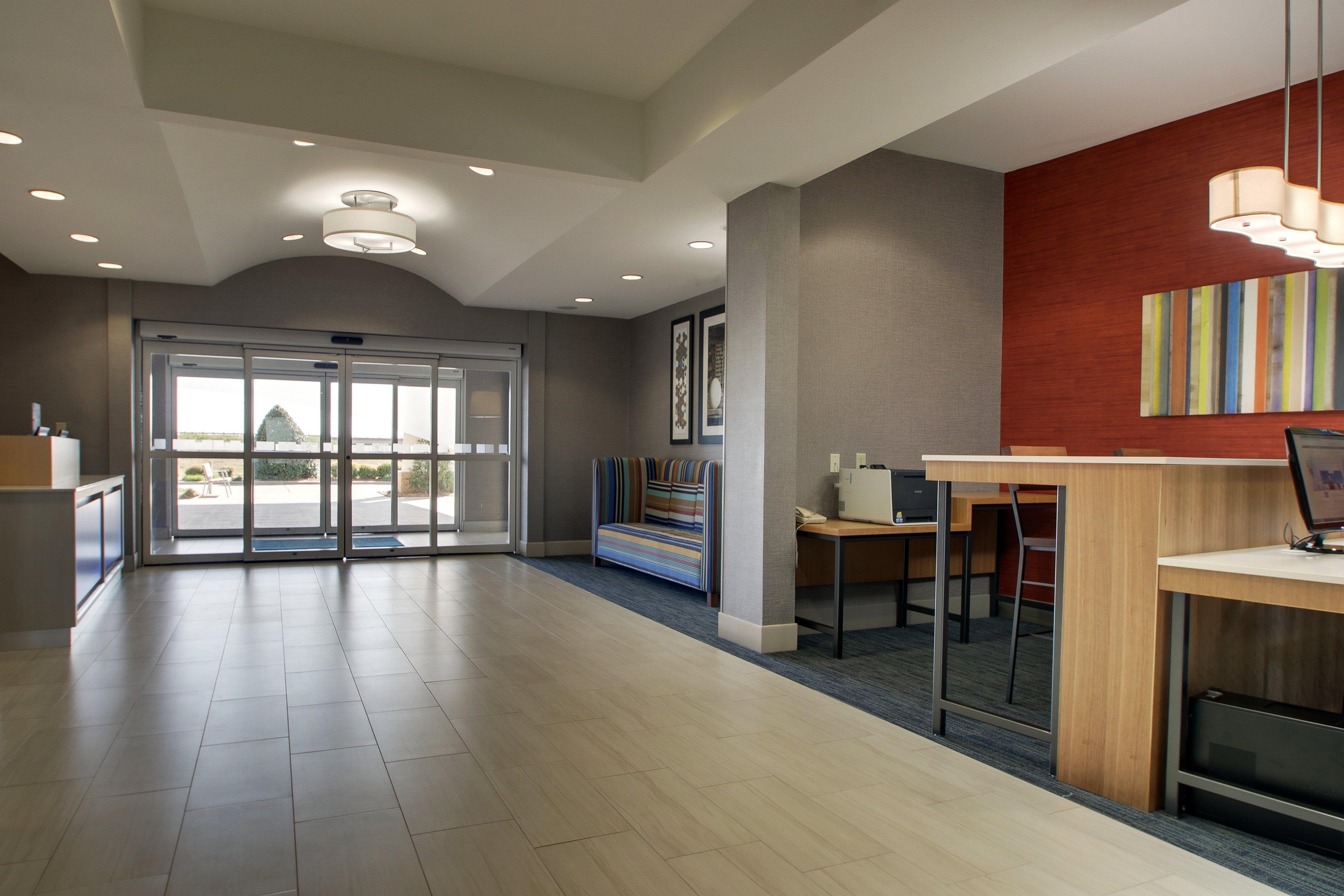 Holiday Inn Express Vernon College Area Highway 287 By Ihg Dış mekan fotoğraf
