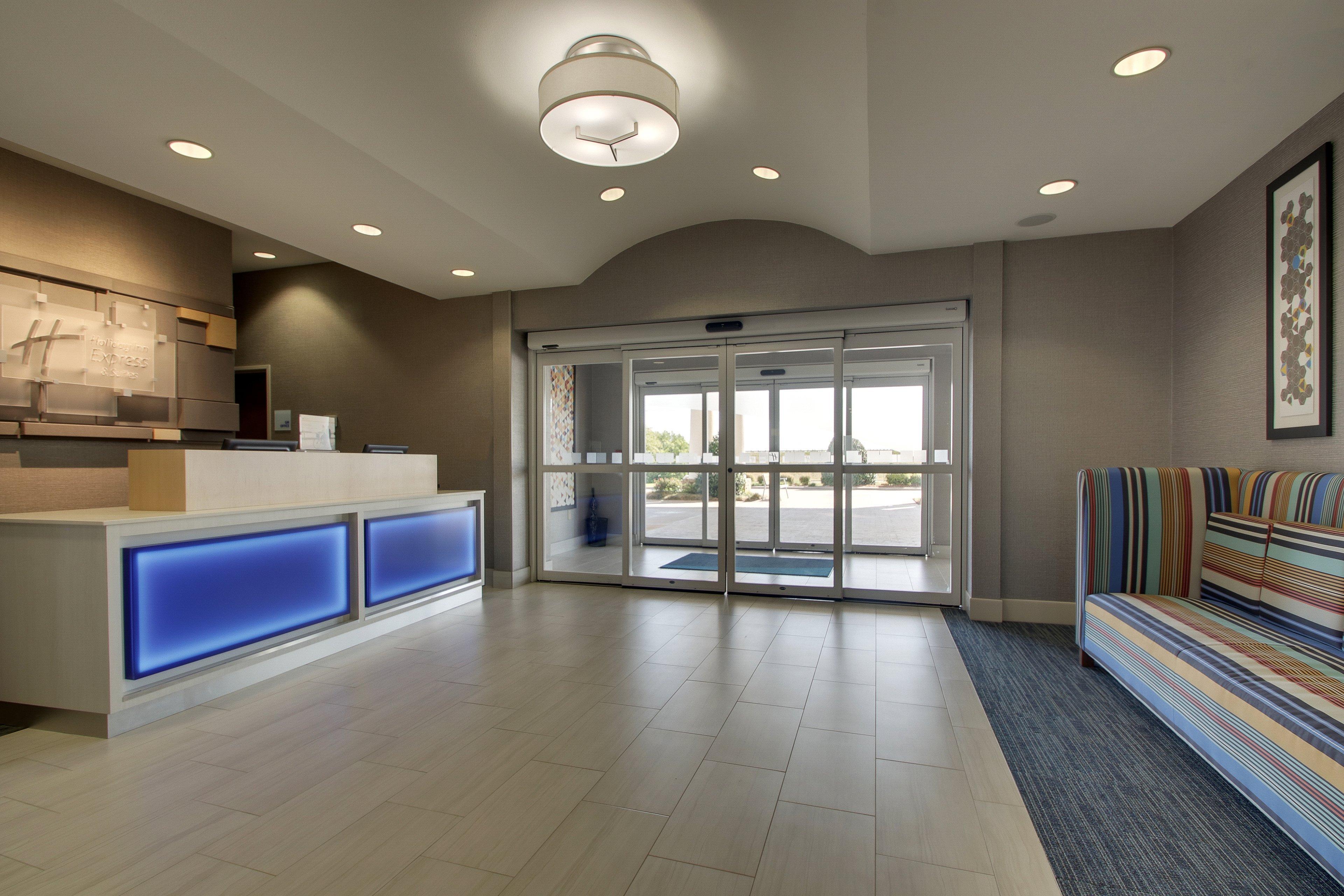 Holiday Inn Express Vernon College Area Highway 287 By Ihg Dış mekan fotoğraf